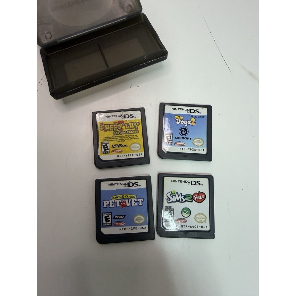 Lot of 4 Nintendo DS Game Cartridges + Storage Case – NOT TESTED – SOLD AS IS